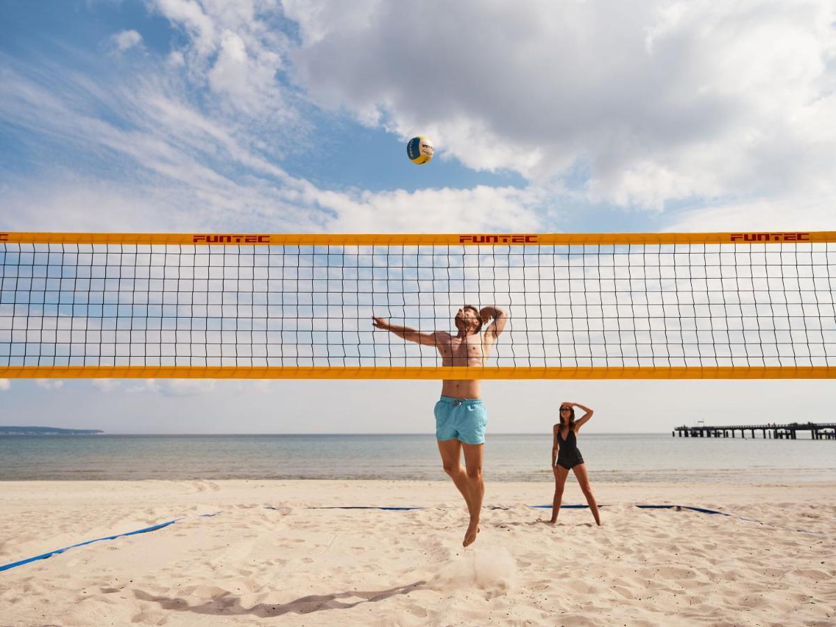A-Rosa Kurhaus Binz Ξενοδοχείο Εξωτερικό φωτογραφία Beach volleyball